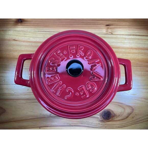 Red Brie Cheese Fromage Baket Red Gourmet Kiss That Frog Collection - Picture 5 of 7